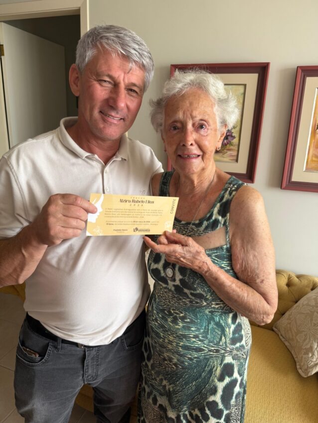 Convite da 24ª edição do Troféu Alzira Rabelo Elias é entregue em momento de emoção