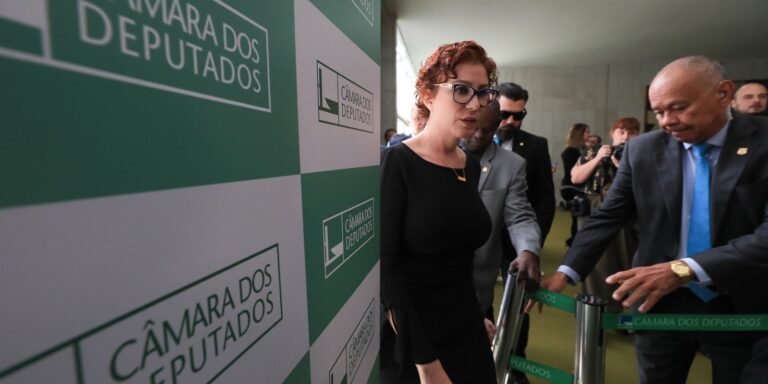 moraes-arquiva-investigacao-contra-zambelli-por-obstrucao-e-coacao