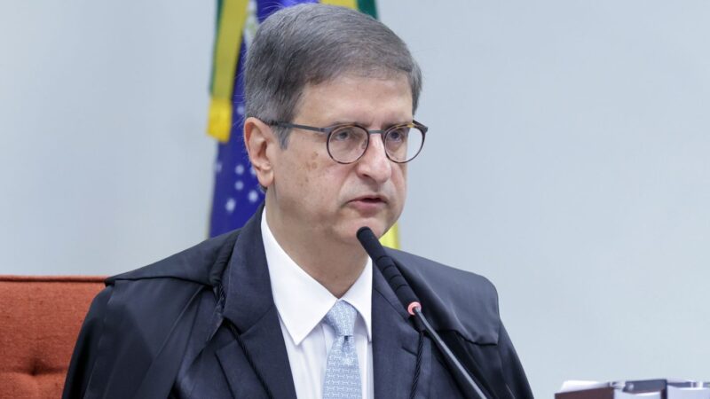 PGR apresenta parecer contrário à prisão domiciliar para Bolsonaro