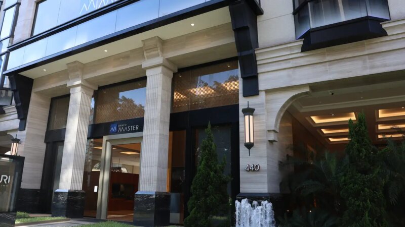 Mendonça tem nova reunião com PF e recebe relatório sobre Caso Master