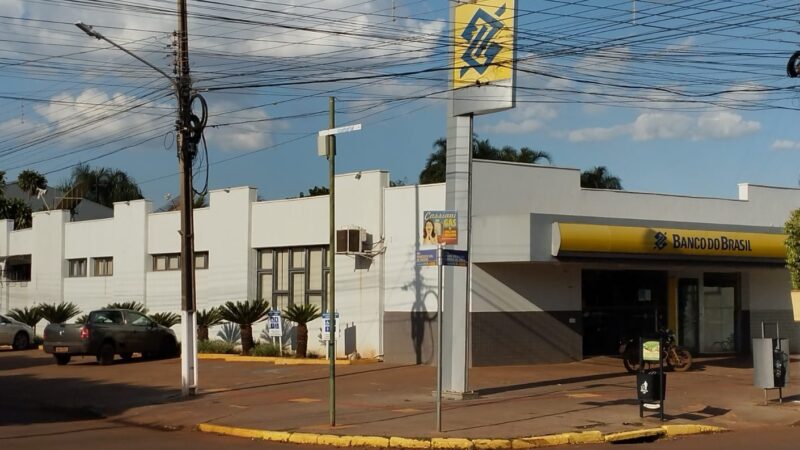 Itaporã: prédio do BB oferece perigo a funcionários e à população; Sindicato procura a Defesa Civil – Folha de Dourados – Notícias de Dourados-MS e região