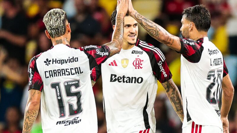 Flamengo atropela Madureira e disputa final do Carioca com Fluminense
