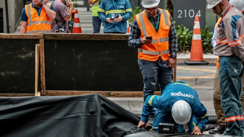 Enel constata gás no buraco aberto por explosão na rua da Consolação