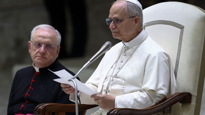 Vaticano adverte contra “culto ao corpo” da cirurgia plástica