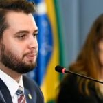moraes-manda-filipe-martins-voltar-para-presidio-no-parana