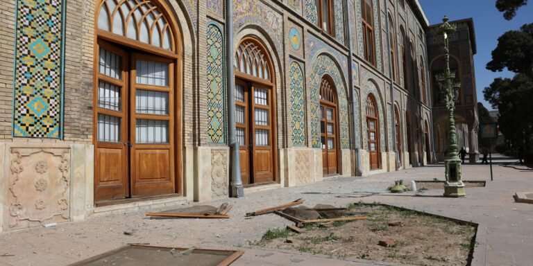 patrimonio-unesco,-palacio-de-golestan-em-teera-e-danificado-em-ataque