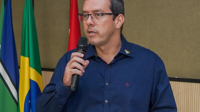 Após ser afastado pelo STF, prefeito de Macapá renuncia ao cargo