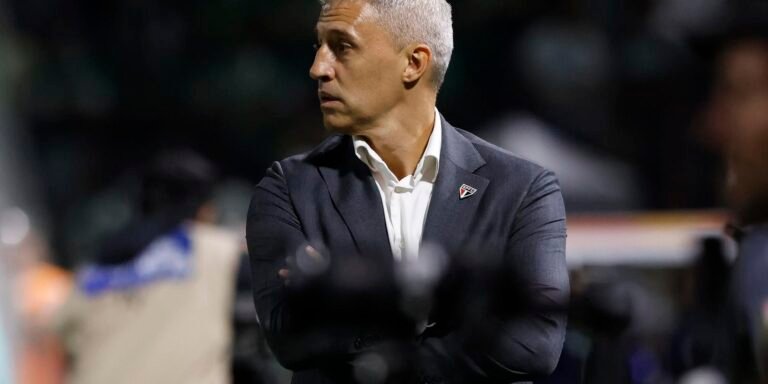 sao-paulo-anuncia-demissao-do-tecnico-hernan-crespo