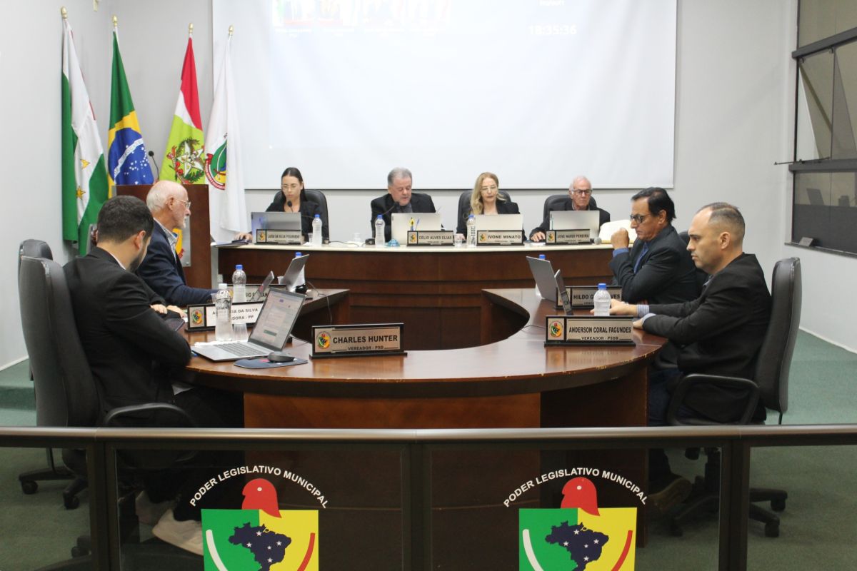Câmara de Forquilhinha aprova projetos, requerimento e indicações na 5ª Sessão Ordinária