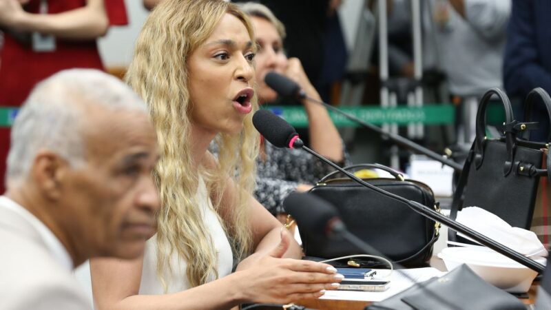 MPF pede condenação de Ratinho e SBT por falas contra Erika Hilton 