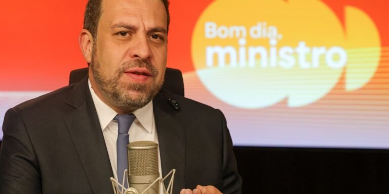 boulos-sobre-6×1:-se-houver-demora,-governo-envia-projeto-com-urgencia