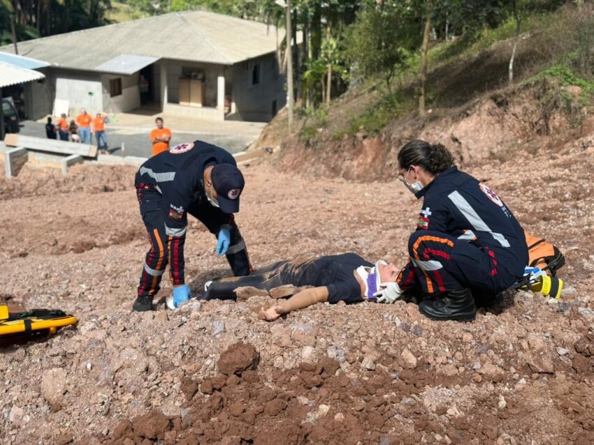 Meleiro realiza simulado de Defesa Civil com participação da PM, Bombeiros e forças de apoio
