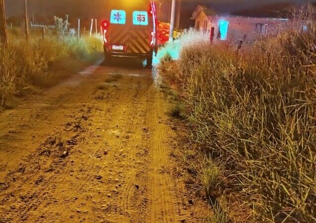 Homem é esfaqueado por enteado em tentativa de homicídio