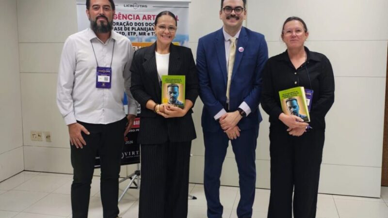 Servidores da Câmara de Araranguá participam de curso sobre uso de Inteligência Artificial nas licitações