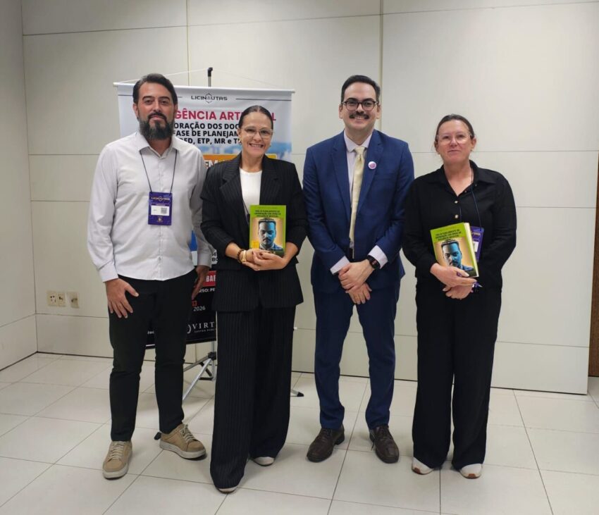 Servidores da Câmara de Araranguá participam de curso sobre uso de Inteligência Artificial nas licitações