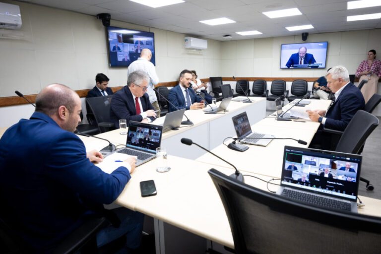 Comissão de Segurança elabora projeto para combater receptação de furtos de fios e tampas de bueiros