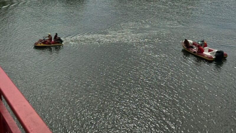Jovem desaparecido no Rio Araranguá: buscas são suspensas ao anoitecer após dia inteiro de operações intensas