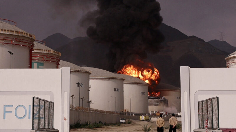 Selic cai, Petróleo lá em cima e a ação favorita no Varejo; veja destaques da semana