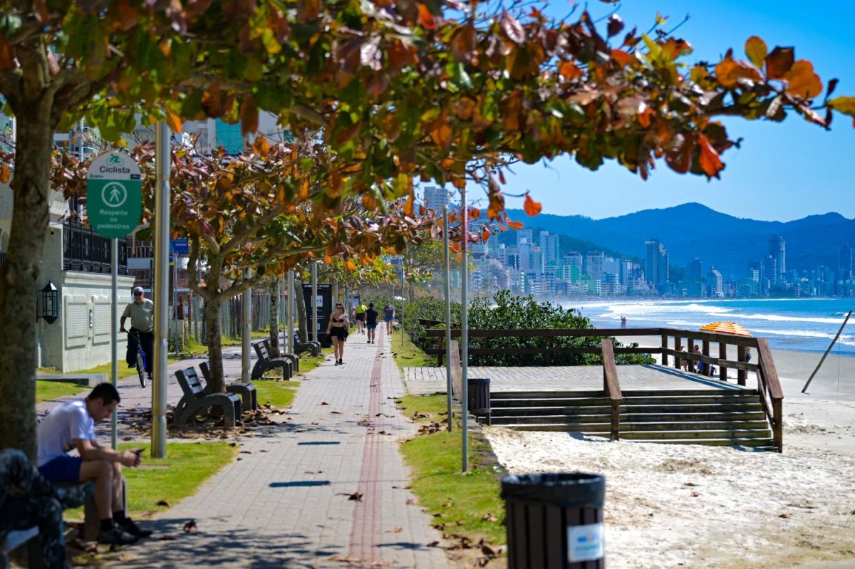 Outono deve registrar temperaturas acima da média e ampla variação térmica em SC