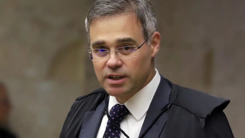 Mendonça acata recurso e ordena que Alcolumbre prorrogue CPMI do INSS