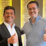 moro-se-filia-ao-pl-ao-lado-de-deltan,-que-deve-anunciar-pre-candidatura-ao-senado