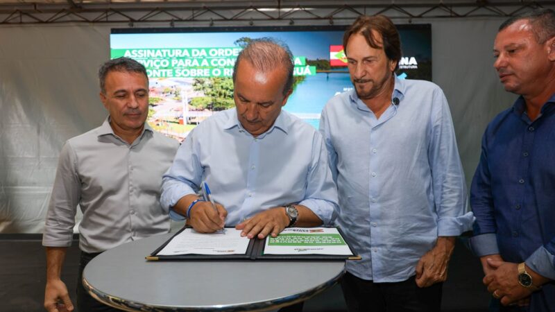 Governador Jorginho Mello assina ordem de serviço para construção de nova ponte sobre o Rio Araranguá