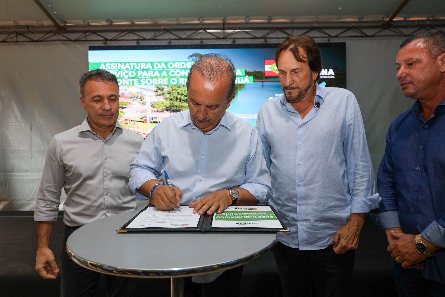 Governador Jorginho Mello assina ordem de serviço para construção de nova ponte sobre o Rio Araranguá