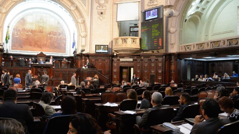 TRE-RJ marca para terça recontagem de votos após cassação de Bacellar