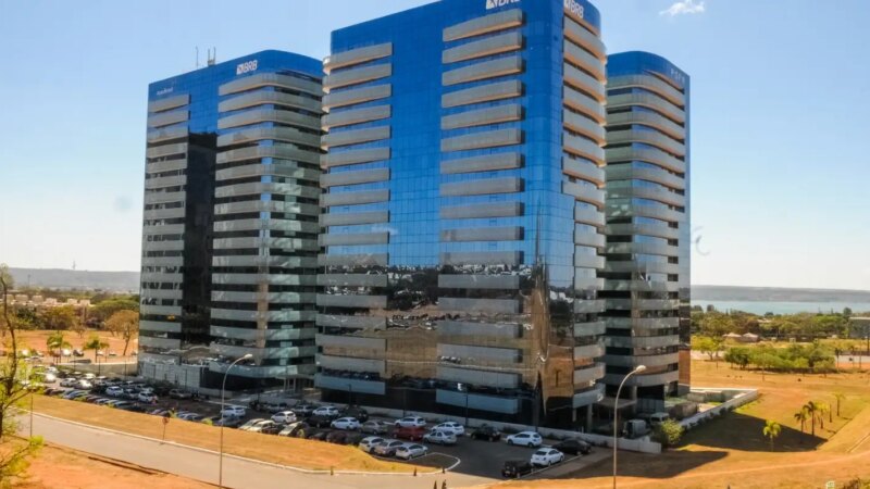 Ibaneis pede R$ 4 bi a Fundo Garantidor de Créditos para socorrer BRB