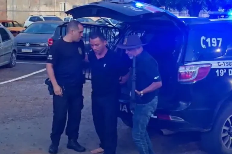 homem-esfrega-penis-em-jovem-que-cochilava-em-onibus-e-e-preso-–-folha-de-dourados-–-noticias-de-dourados-ms-e-regiao