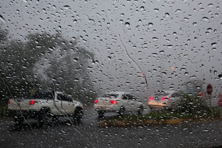 semana-comeca-com-temporais-em-sc-apos-onda-de-calor-–-sideropolis-noticias
