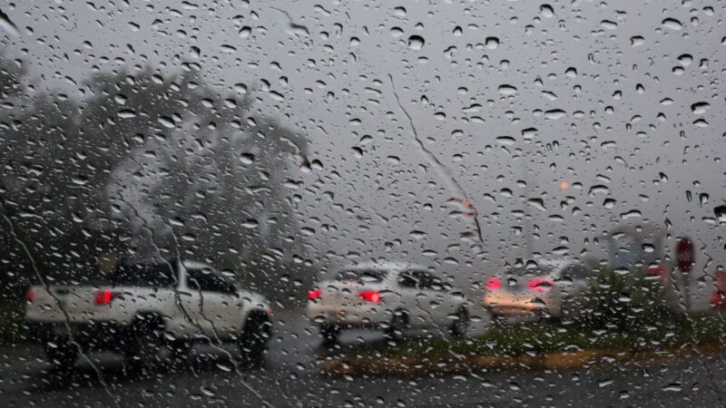 Semana começa com temporais em SC após onda de calor