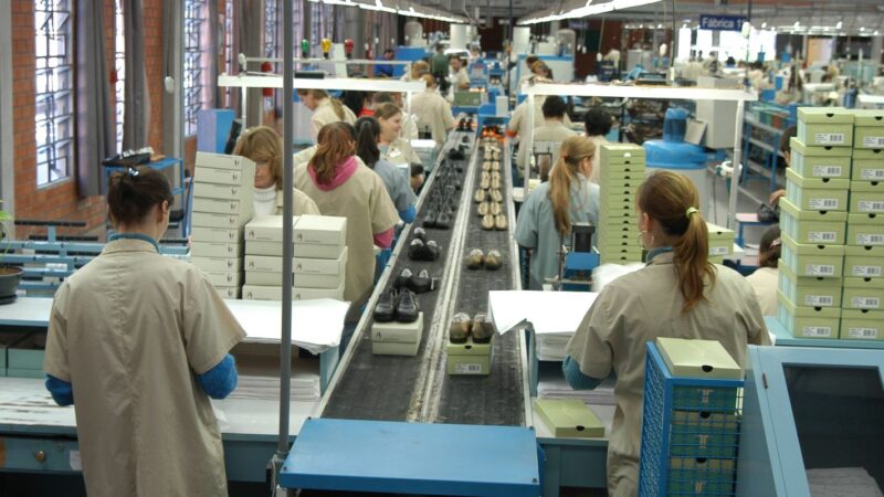 Empresas têm até este sábado para enviar dados salariais por gêneros