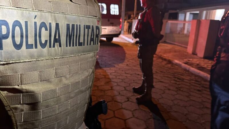 Balneário Arroio do Silva: homem invade residência, ataca fisicamente adolescente e acaba morto com uma facada nas costas