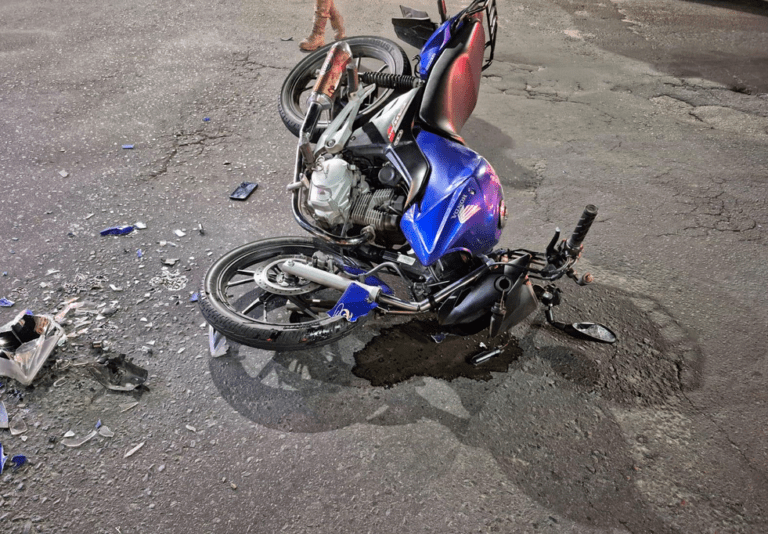Manobra em uma roda dá início a perseguição e termina em acidente no bairro Cidade Alta, em Araranguá