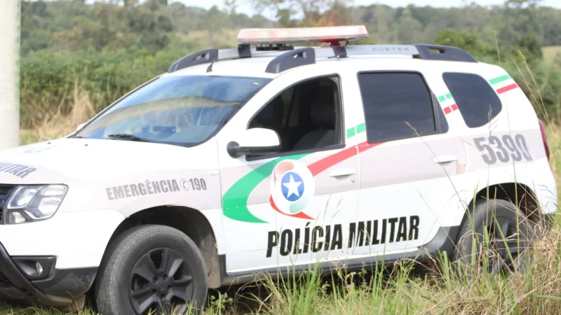 Foragido tenta escapar pela mata, mas é recapturado pela PM em Araranguá