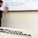 novo-concurso-publico-da-educacao-e-lancado-com-ate-10-mil-vagas-em-sc