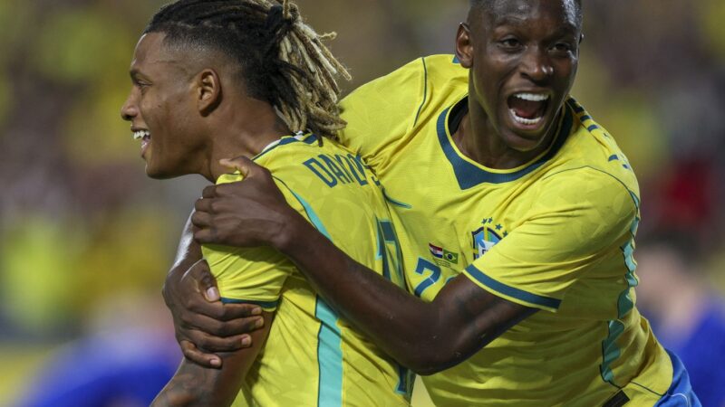 Brasil derrota Croácia em último jogo antes da convocação para a Copa