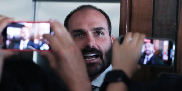 moraes-marca-depoimento-de-eduardo-bolsonaro-em-processo-no-stf