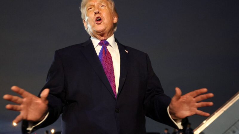 Trump amplia retórica bélica contra Irã e minimiza alta do petróleo