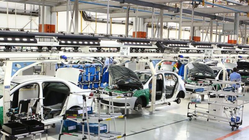 Indústria nacional avança 0,9% em fevereiro