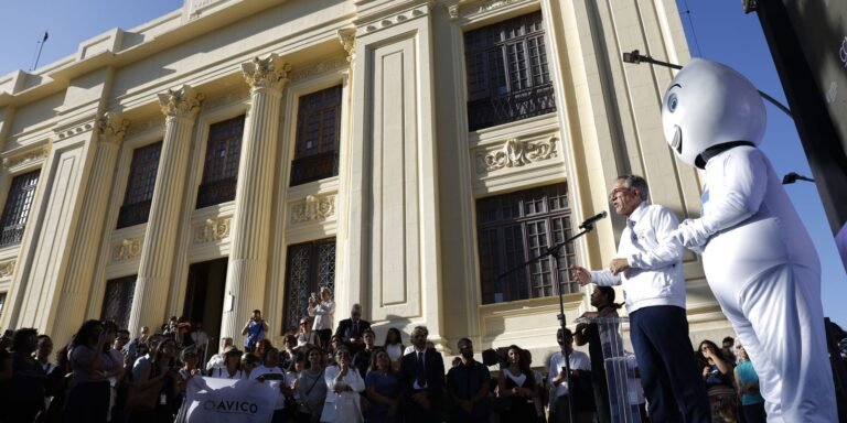 memorial-da-pandemia,-no-rio-de-janeiro,-homenageia-vitimas-da-covid