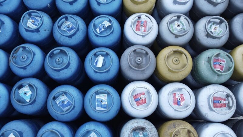 Caixa libera vale-recarga do programa Gás do Povo a 206 mil famílias