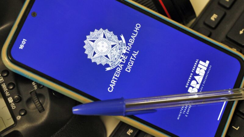 Governo oficializa auxílio-creche e jornada menor para terceirizados