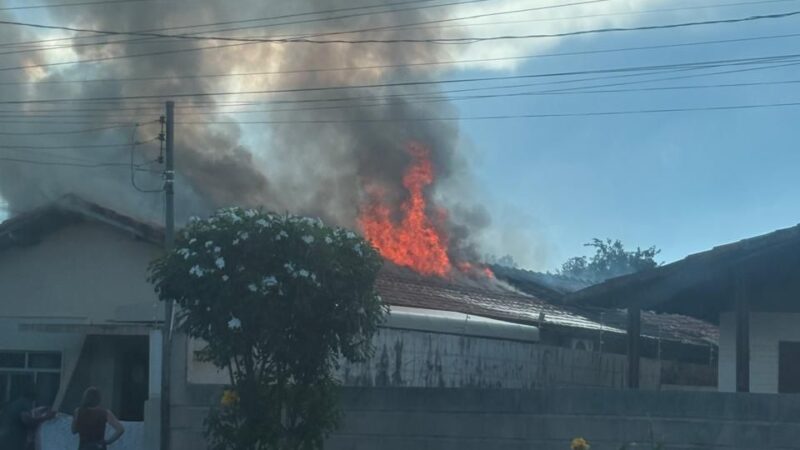 PM de folga age rápido e ajuda salvar vidas durante incêncio em Amambai – Folha de Dourados – Notícias de Dourados-MS e região