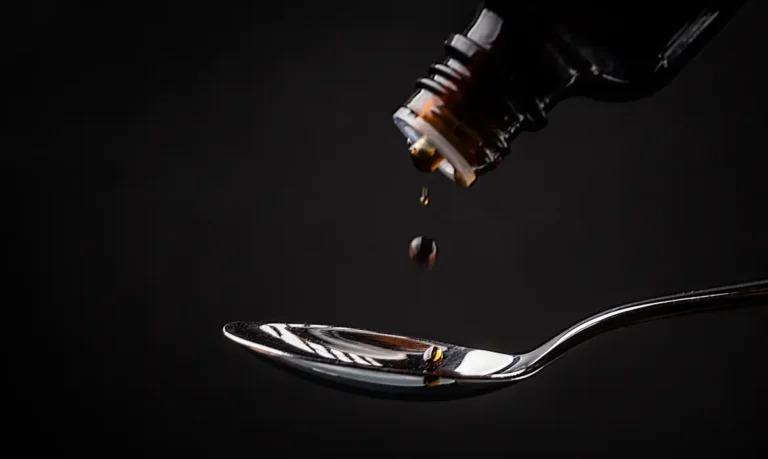 anvisa-suspende-venda-de-xaropes-com-clobutinol-–-sideropolis-noticias
