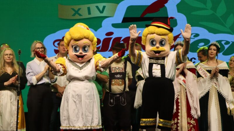 Heimatfest recebe mais de 50 mil pessoas em 2026: veja fotos