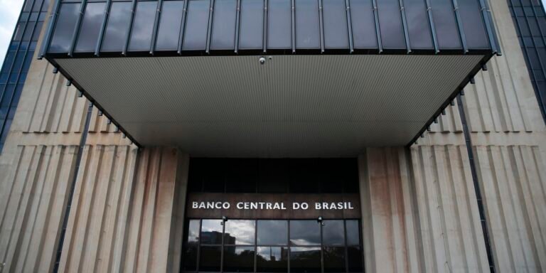 copom-decide-selic-em-meio-a-guerra-e-inflacao-acelerando