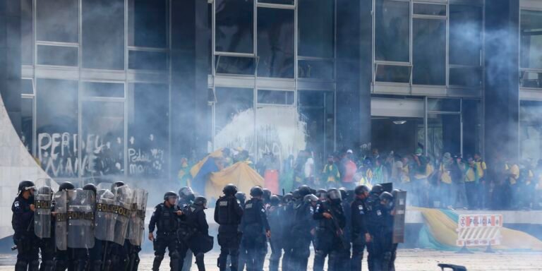 supremo-chega-a-1,4-mil-condenados-pelos-atos-golpistas