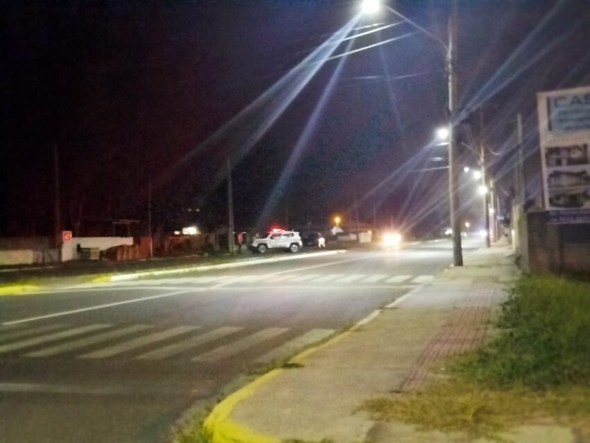 Mulher que esfaqueou o companheiro em Balneário Arroio do Silva é autuada em flagrante por tentativa de homicídio